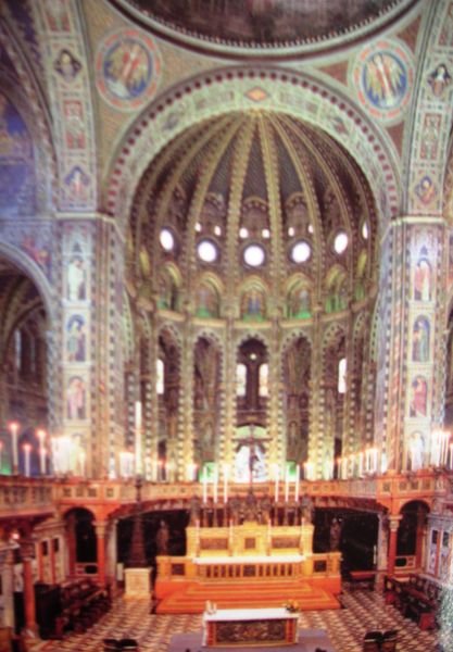 St. Antonio's high altar & apse