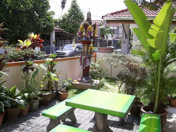 Nitaya's front garden