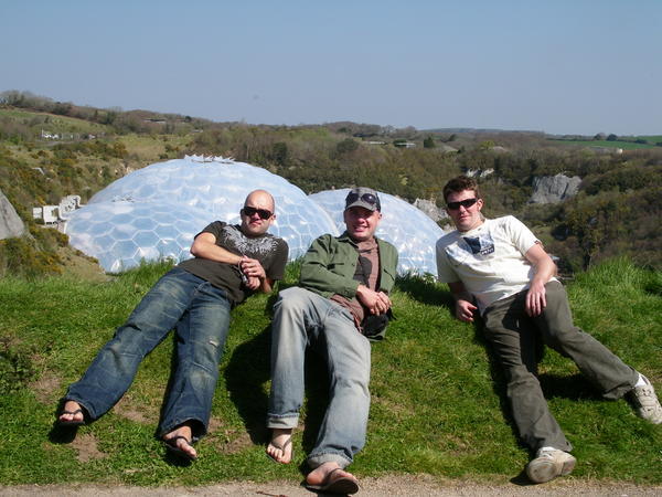 Arriving at the Eden Project, glorious day