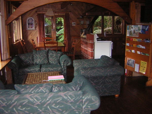 Te Nikau Retreat Cosy Lounge
