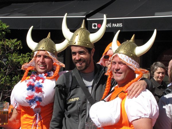 David the Viking and the Dutch Soccer Team