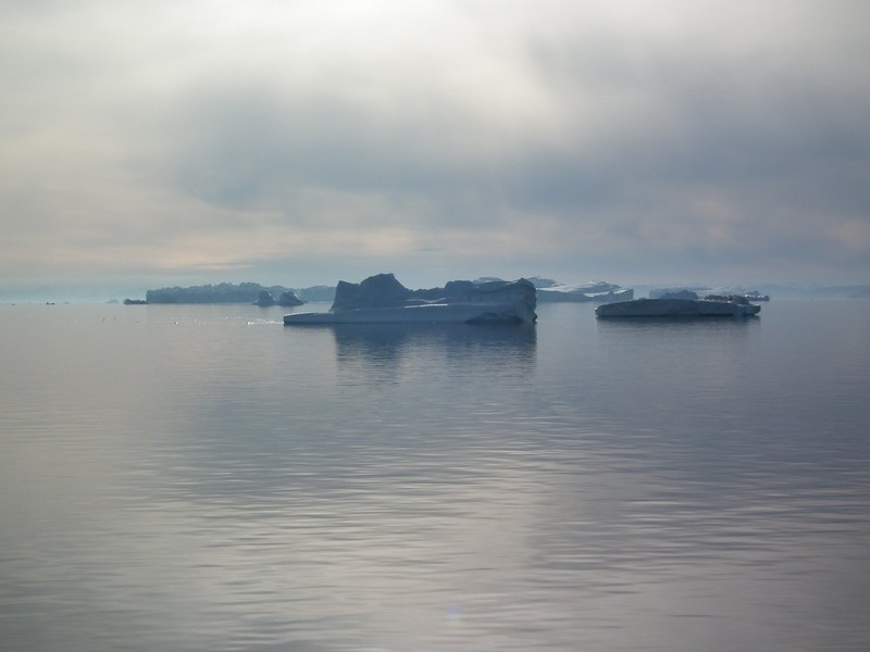 10) Icebergs