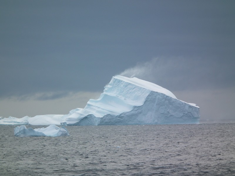 Icebergs of Nordfjord