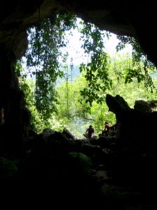 Moung Noi Cave