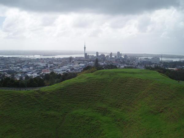 impressive view of Auckland from mount Eden