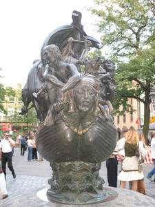Sculpture Nurnberg square