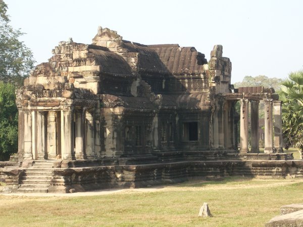 smaller wat at Angkor wat