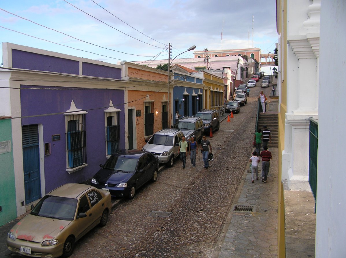 Ciudad Bolivar Street