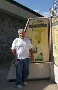 Jim in front of the South Dakota visitors center