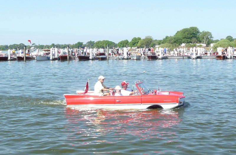 Amphicar in the lake