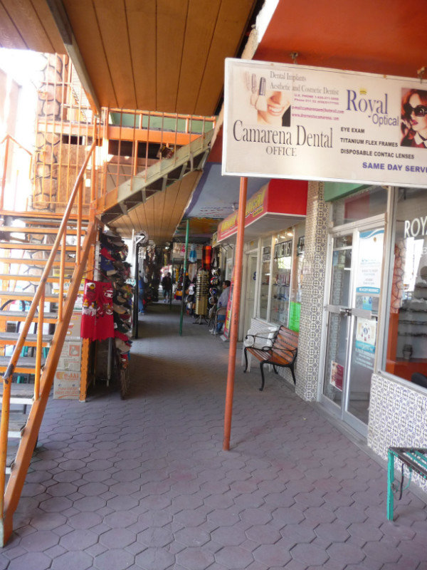sidewalk shops in Mexico