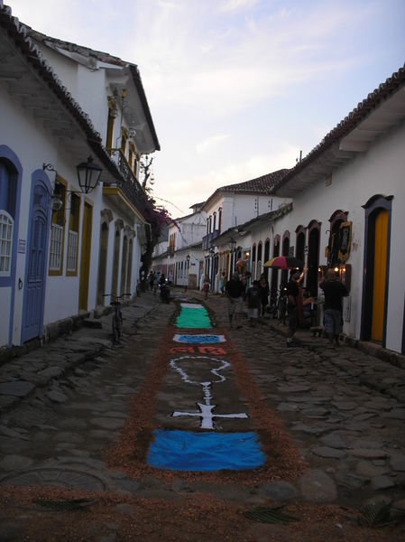 The cobbled streets of Partay