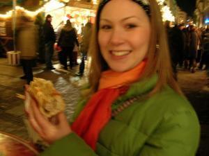 laura and her weiswurst