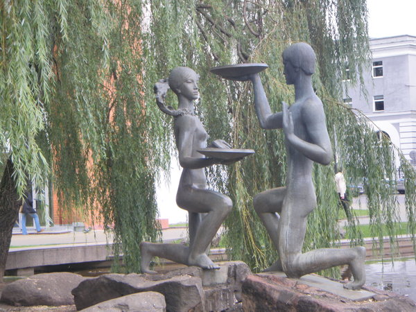 Gorki Park Statue