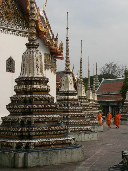Chedis at Wat Pho