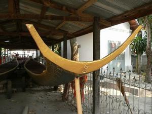 Longboats at Wat Saen