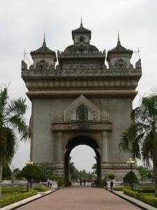 Patouxai monument