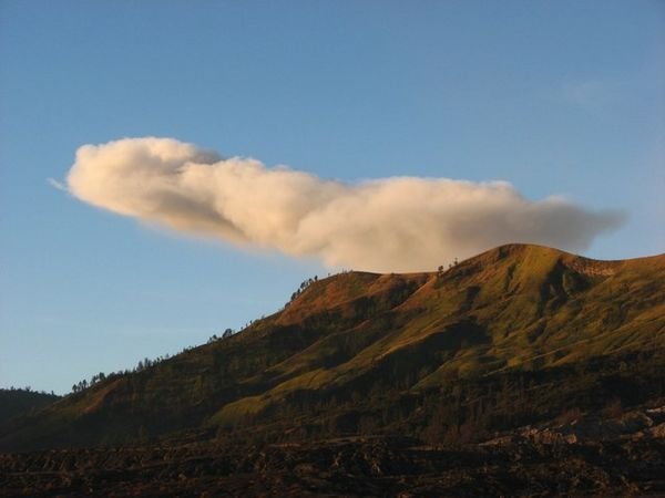 Mt Semeru ??? erupts