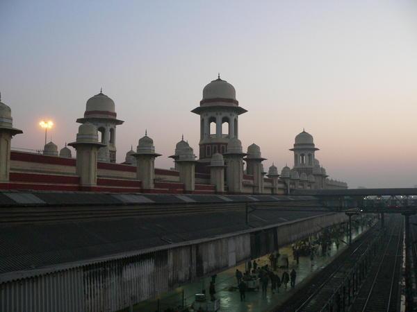 Lucknow station at 6:43AM