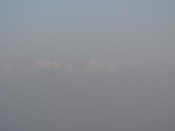 First pitiful glimpse of Kanchenjunga