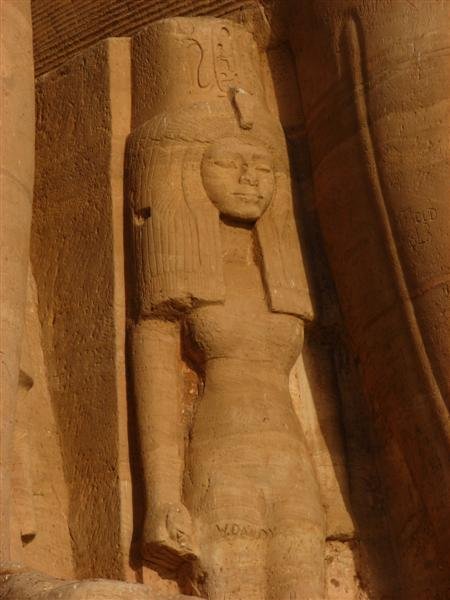 Statue of Nefertari