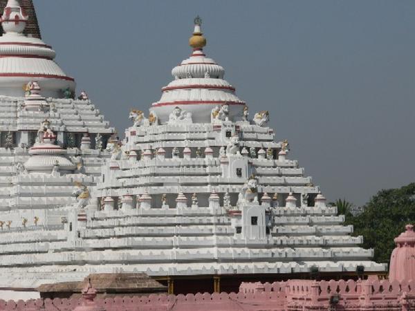 Temple mandapa