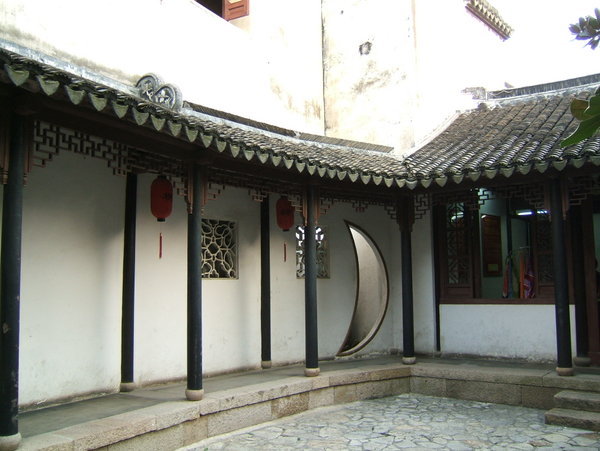 Tongli's Chongben Hall