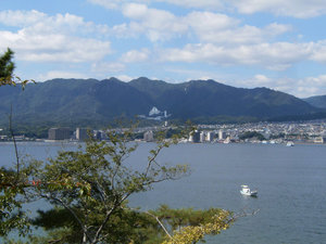 View from Hokokujinjahonden