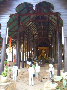 Wat Jadeeloung