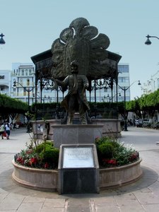  Central plaza