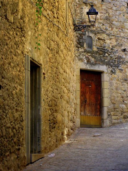 Girona doorways