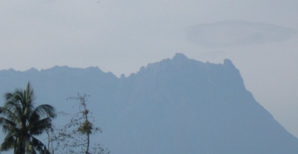 The jagged ridge at the top of Mt Kinabulu