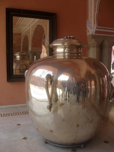 The silver urn at the City Palace