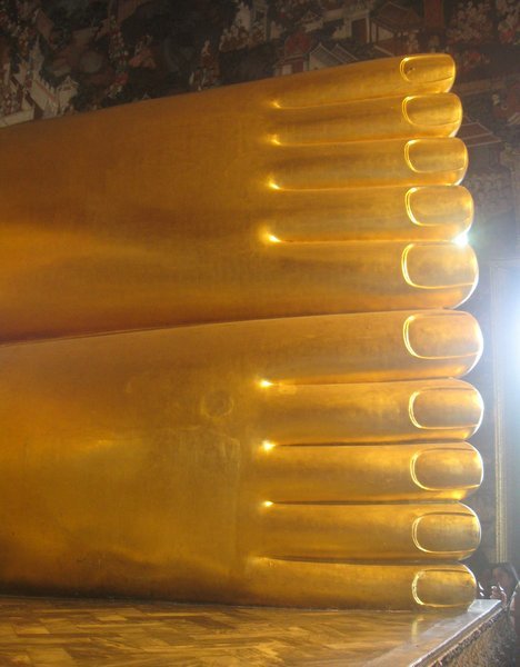 The enormous golden toes of the Reclining Buddha