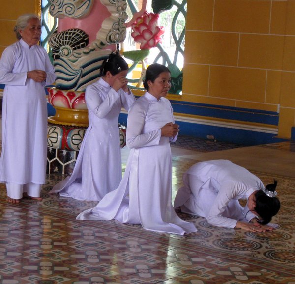 First level worshippers at Cao Dai Temple