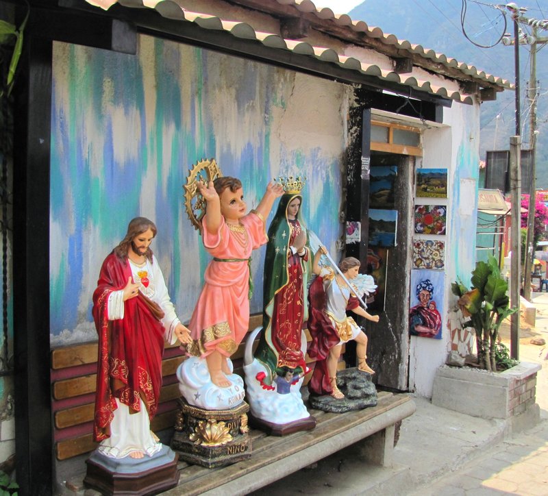 Religious statues in main street, San Juan