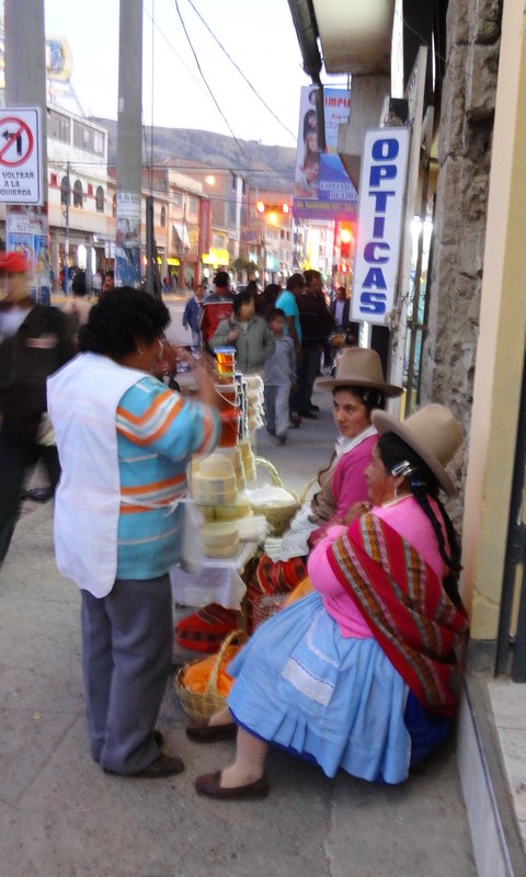 Lady selling cheese in Huaraz