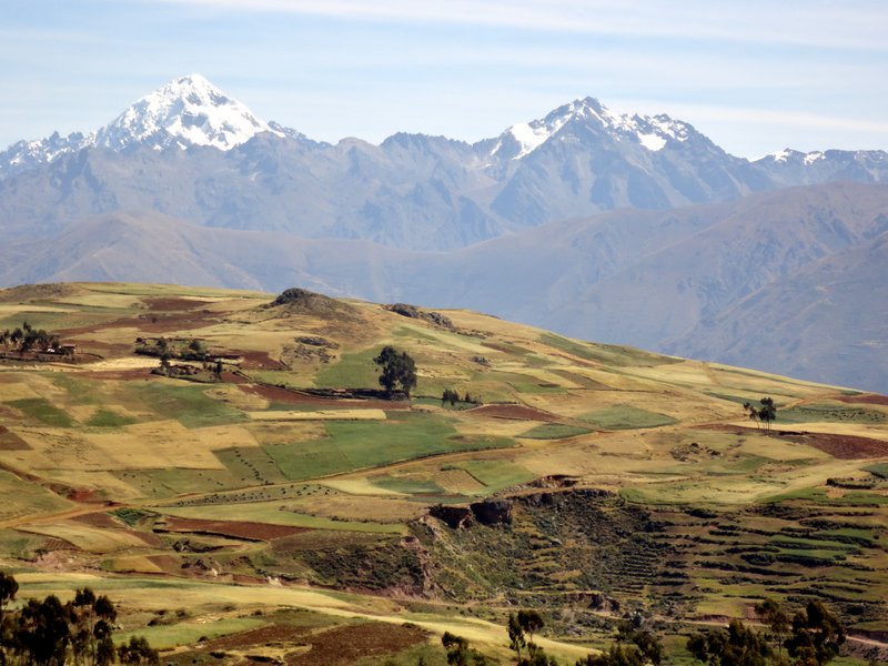 Looking across the Sacred Valley