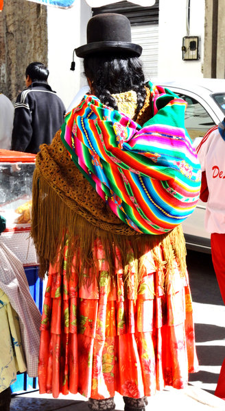 Typical dress of Chola in La Paz