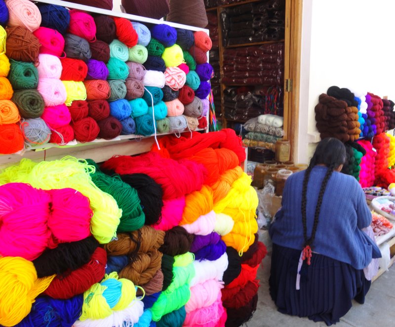 Wool in bundles of primary colours