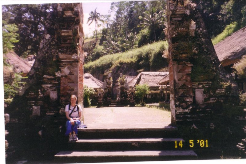 Linny at Gunung Kawi, Tampaksiring