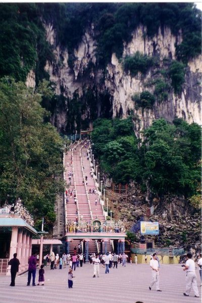 272 steps to the Batu Caves