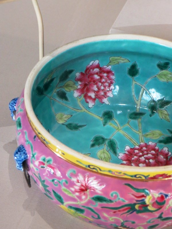 Bowl in the traditional Peranakan colours of pink and aqua.