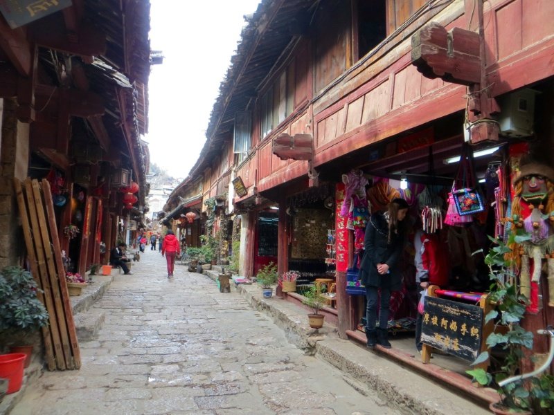 Lijiang streets, early morning