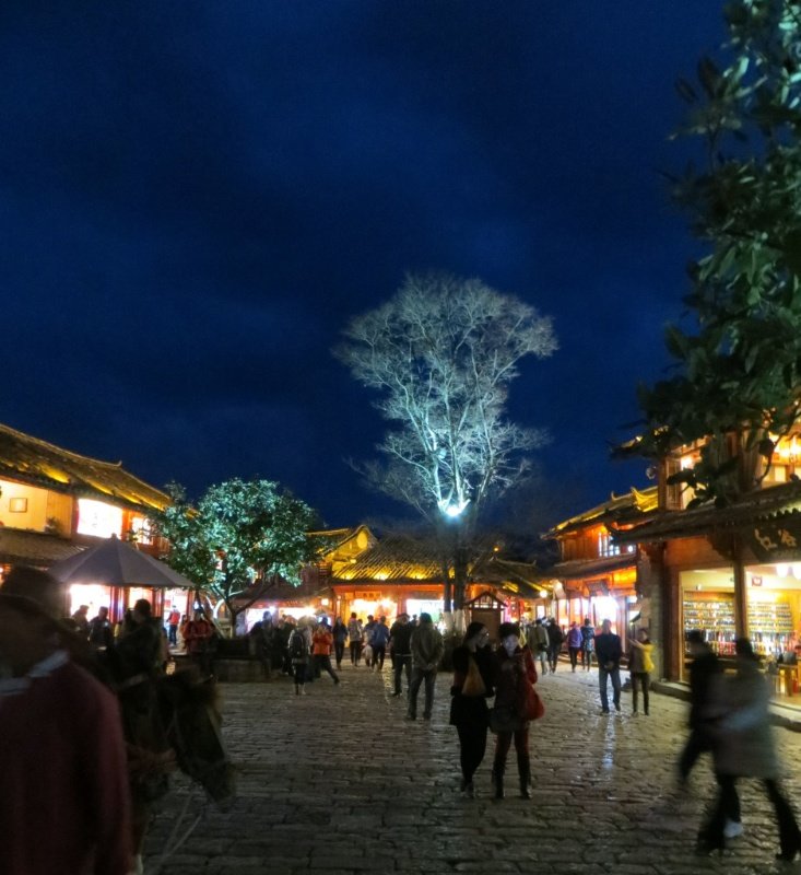Night view of the main square in Lijiang