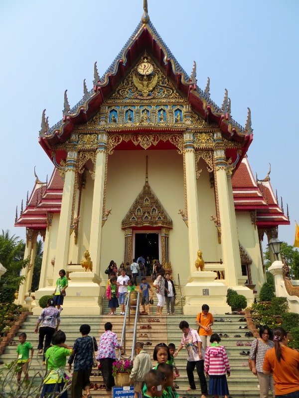 Main entrance to Wat Pho Chai