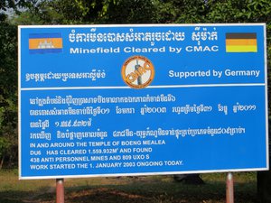 Landmine warning sign at Beng Mealea temple