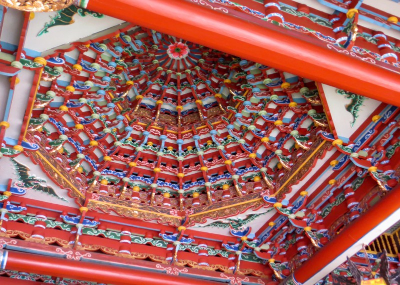 Glowing paintwork within the Confucius Temple 