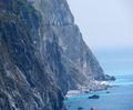 You can see the line of the old road on the cliff face of Qingshui Cliffs.