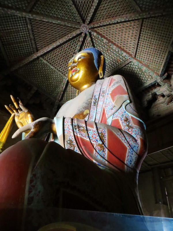 The large clay Buddha within the Muta pahoda
